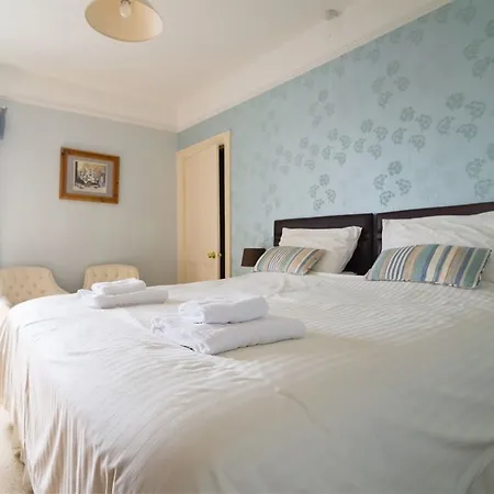 Degembris Hotel 4*