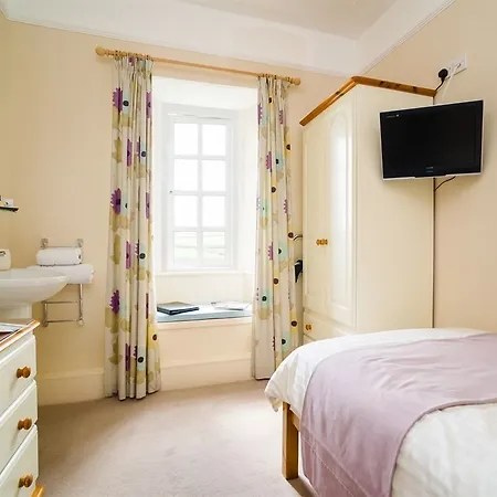 Degembris Hotel