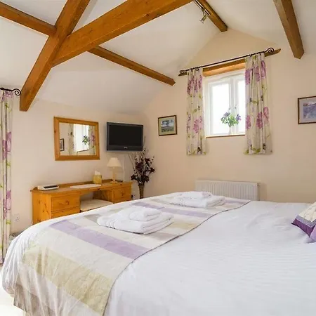 Hotel Degembris St Newlyn East